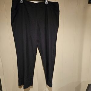 Avenue Women's Black Pull-On Ankle-Length Pants, Size 18, Stretchy